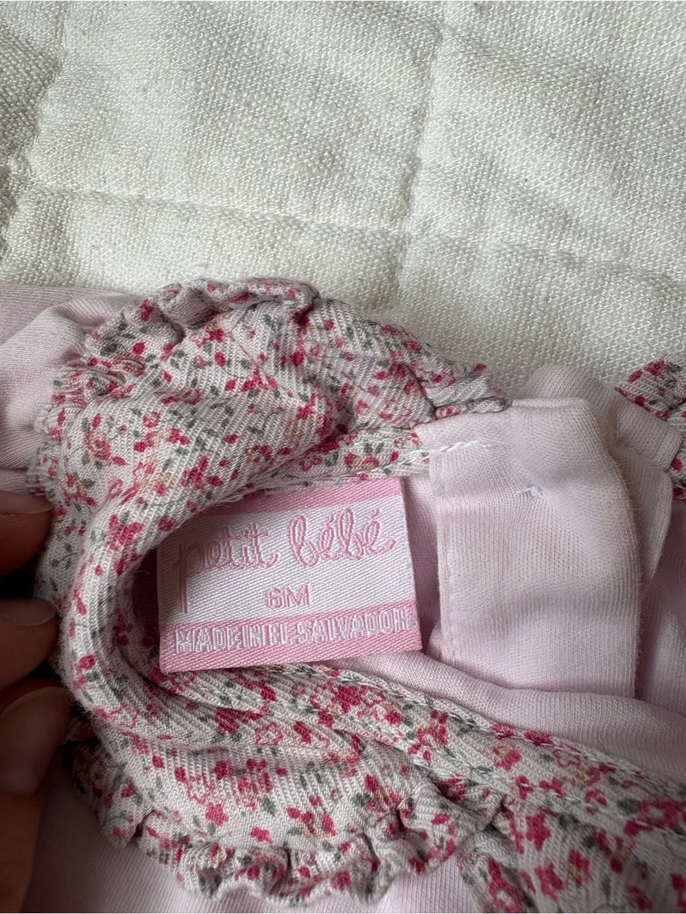 Petit Bebe Baby Girl Pink Floral-Trim One-Piece Romper 6 Months Peter Pan Collar